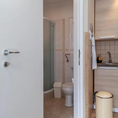 Dc Executive Homes *